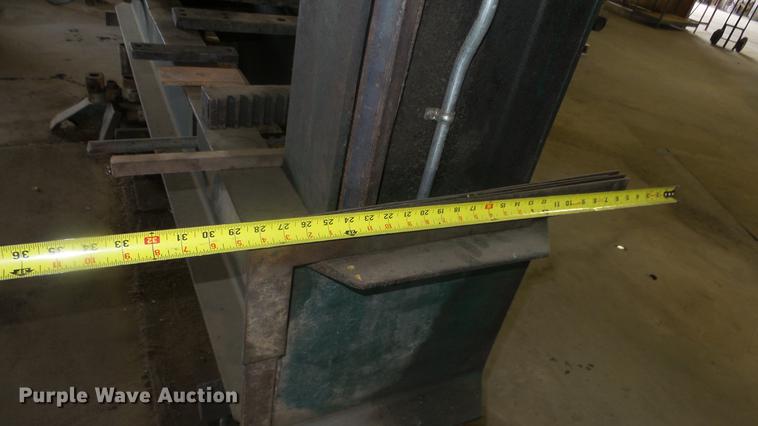 image for item EF9008 Hydraulic press