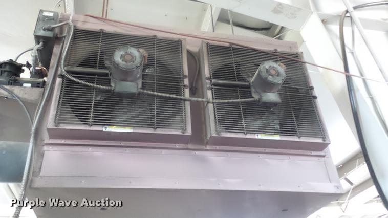 image for item EF9009 Reznor RA-350 heater