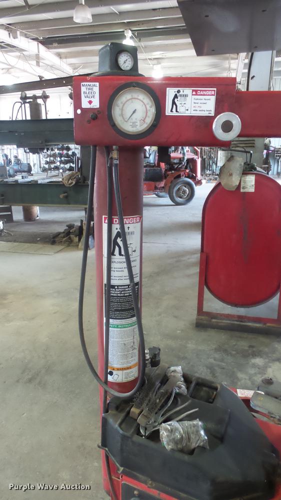 image for item EF9010 Coats 5060A rim clamp tire machine