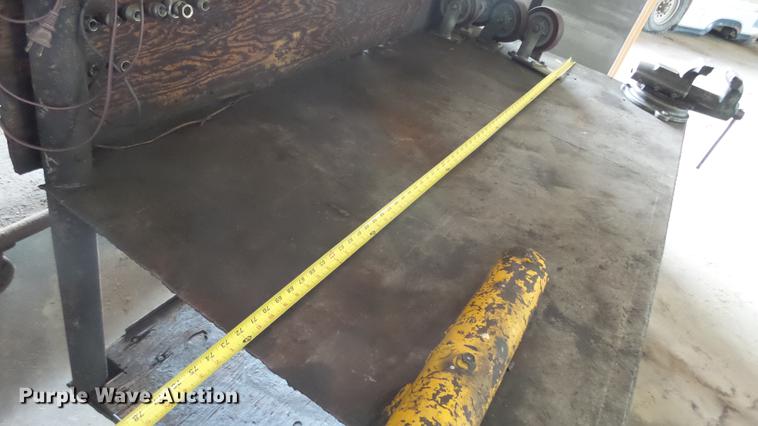 image for item EF9013 Shop tables and benches