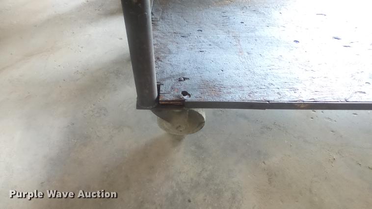 image for item EF9013 Shop tables and benches