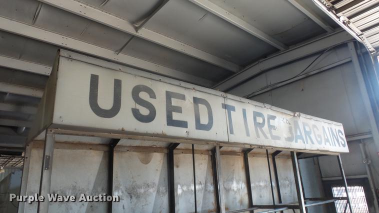 image for item EF9019 Steel tire rack