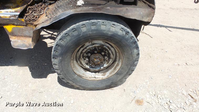 image for item EF9020 Shop built material handler