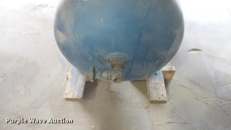 image for item EF9022 S & S Equipment air compressor