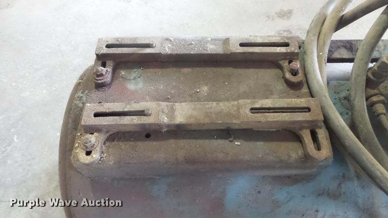 image for item EF9023 (2) air compressors