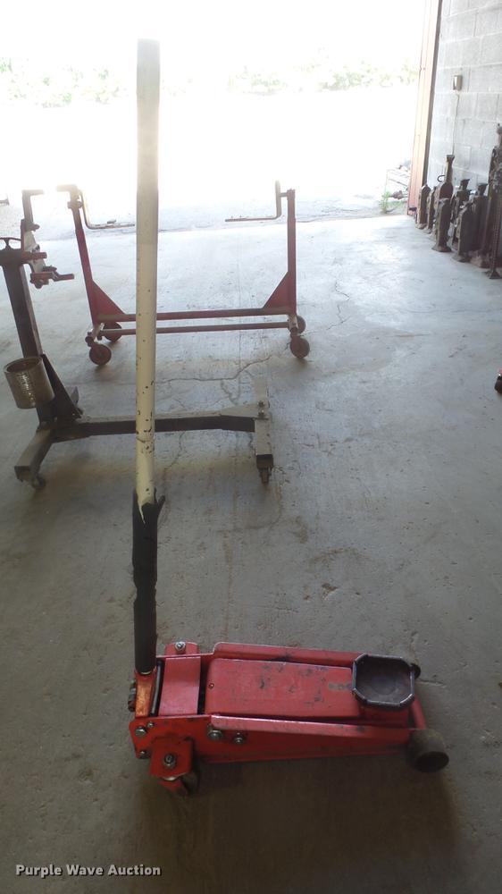 image for item EF9025 Jacks and stands