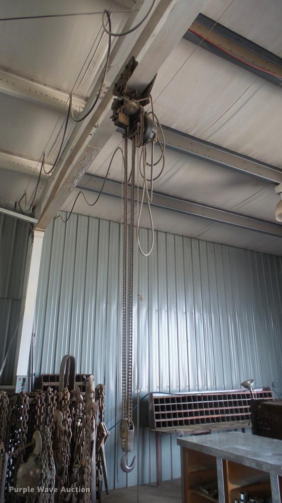 image for item EF9028 (4) chain hoists with trolleys