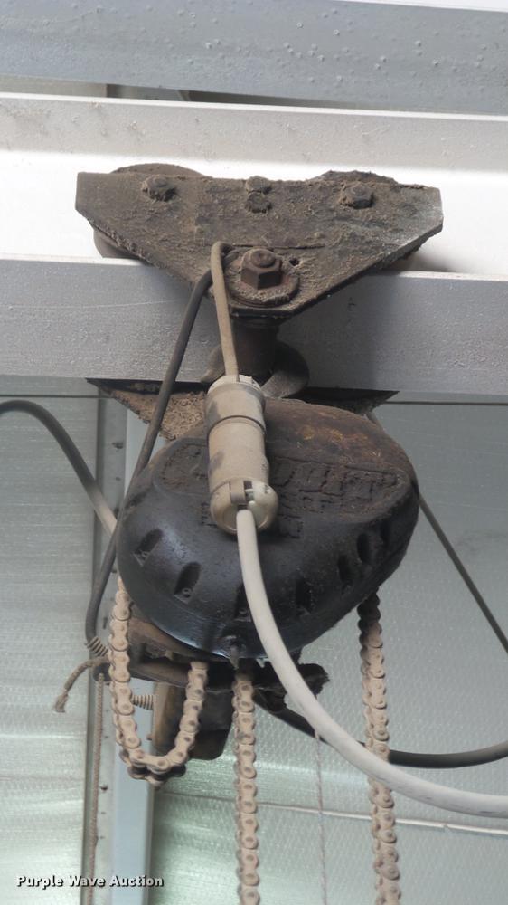 image for item EF9028 (4) chain hoists with trolleys