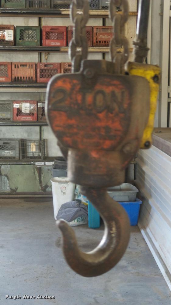 image for item EF9028 (4) chain hoists with trolleys