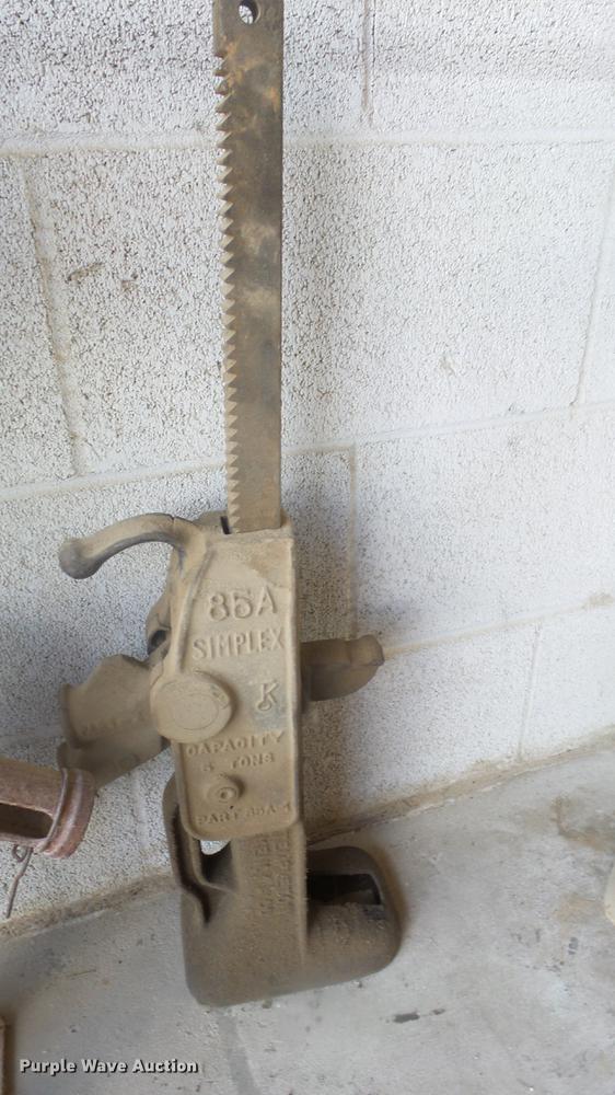 image for item EF9029 (12) mechanical ratchet jacks