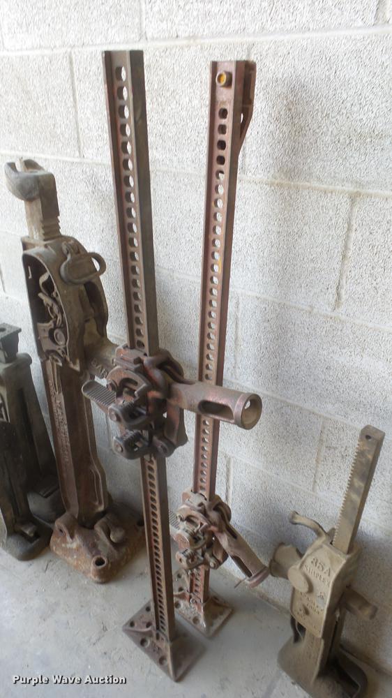 image for item EF9029 (12) mechanical ratchet jacks