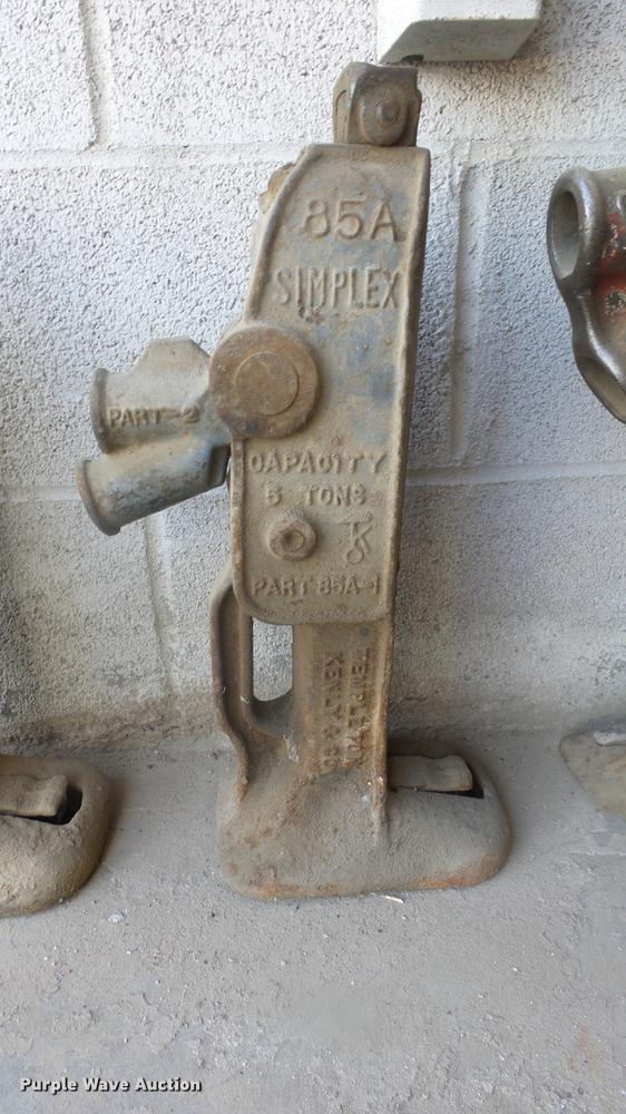 image for item EF9029 (12) mechanical ratchet jacks