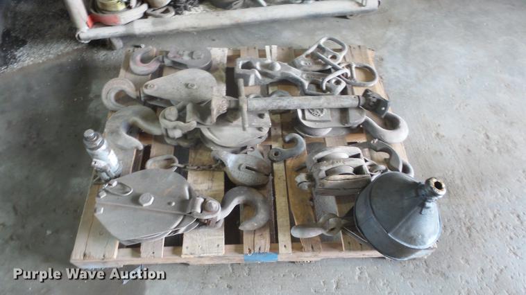 image for item EF9034 Chains and hooks