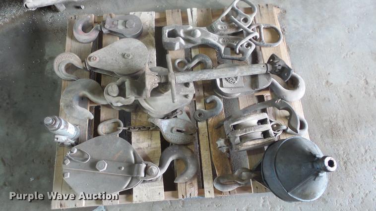 image for item EF9034 Chains and hooks