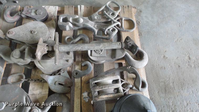 image for item EF9034 Chains and hooks