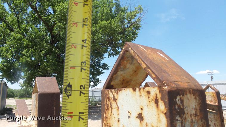 image for item EF9045 (18) steel pipe racks