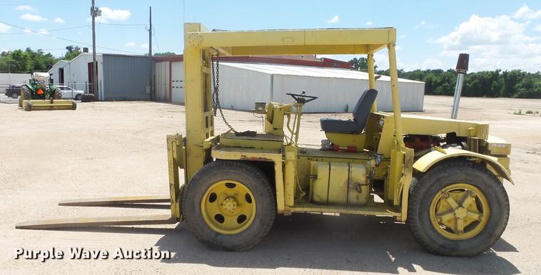 image for item EF9046 Shop built forklift