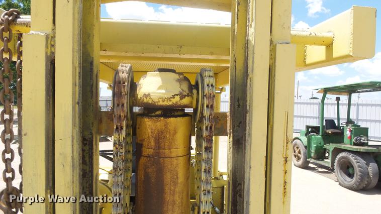 image for item EF9046 Shop built forklift