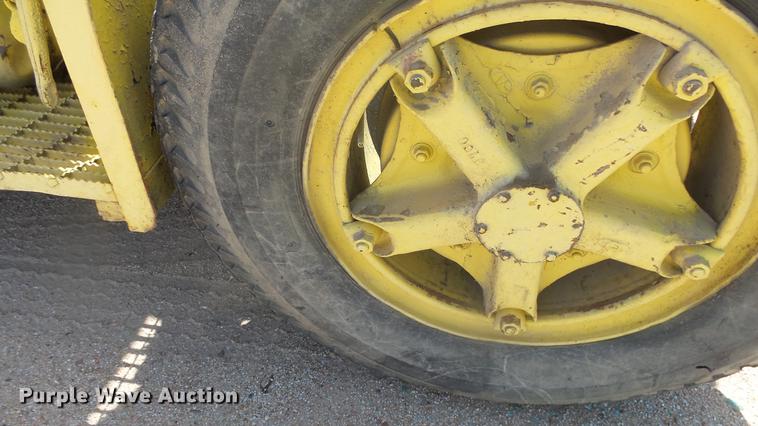 image for item EF9046 Shop built forklift