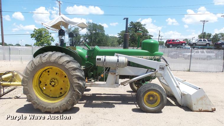image for item EF9049 John Deere 4020 tractor