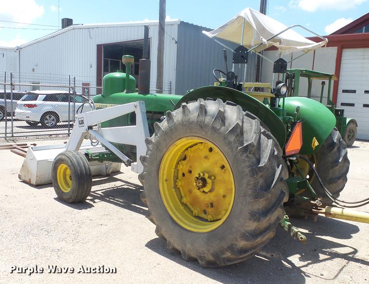 image for item EF9049 John Deere 4020 tractor