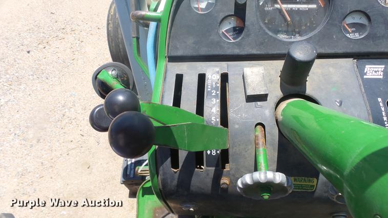 image for item EF9049 John Deere 4020 tractor