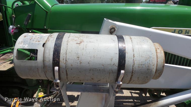 image for item EF9049 John Deere 4020 tractor