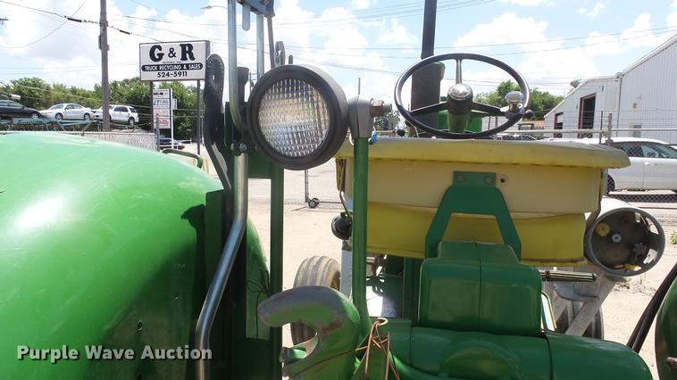 image for item EF9049 John Deere 4020 tractor