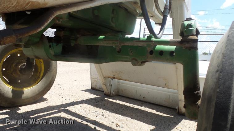 image for item EF9049 John Deere 4020 tractor