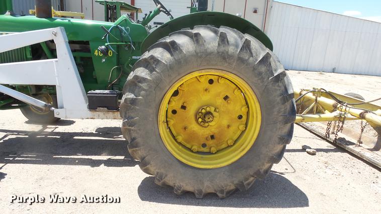 image for item EF9049 John Deere 4020 tractor