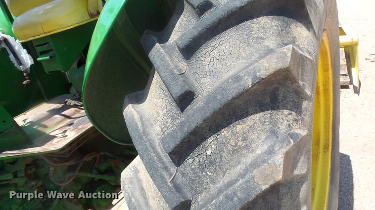 image for item EF9049 John Deere 4020 tractor