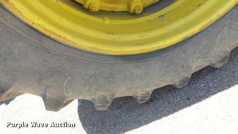 image for item EF9049 John Deere 4020 tractor