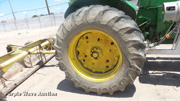 image for item EF9049 John Deere 4020 tractor