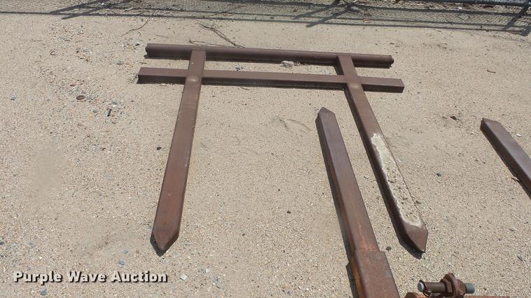 image for item EF9049 John Deere 4020 tractor