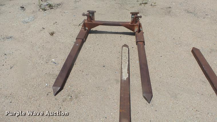 image for item EF9049 John Deere 4020 tractor