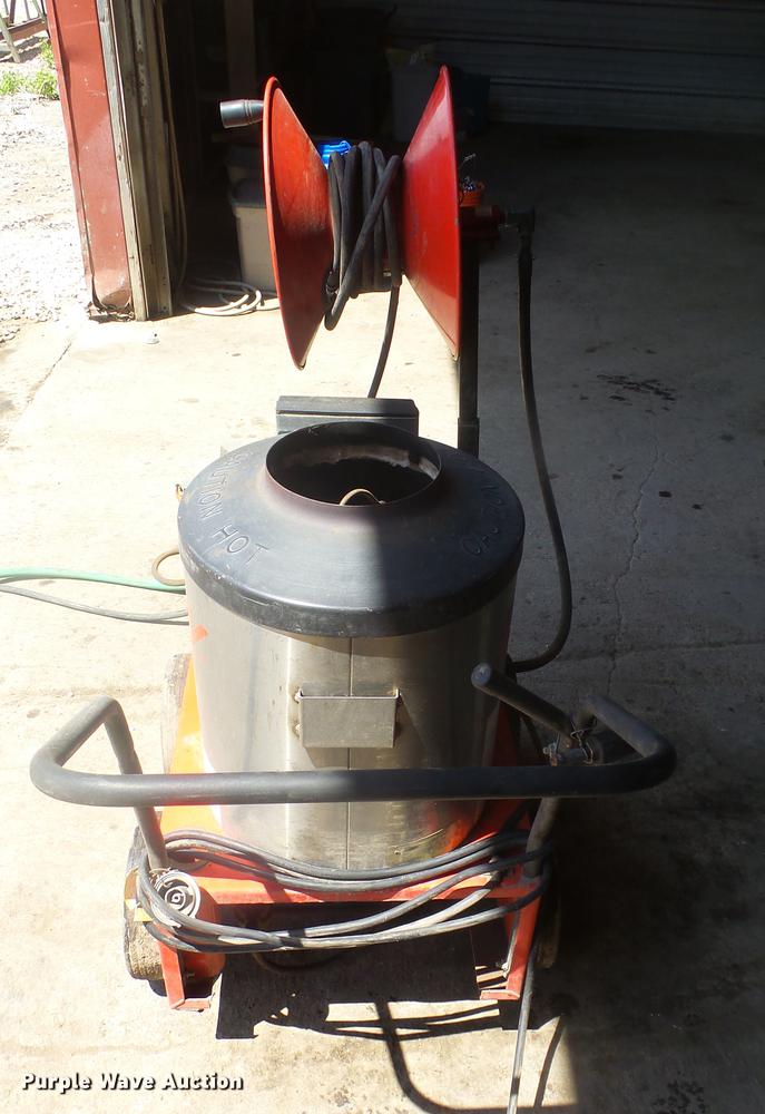 image for item EF9050 Hotsy pressure washer