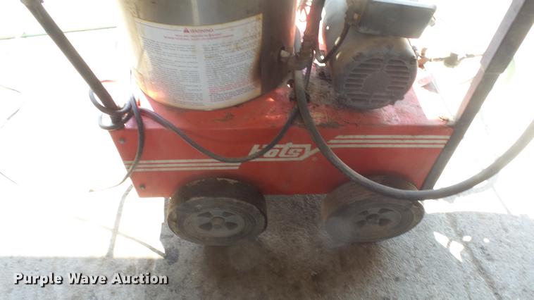 image for item EF9050 Hotsy pressure washer