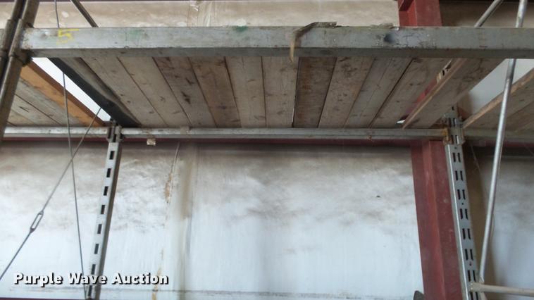 image for item EF9052 Steel shelving