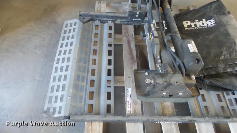 image for item EF9053 Pride wheelchair lift