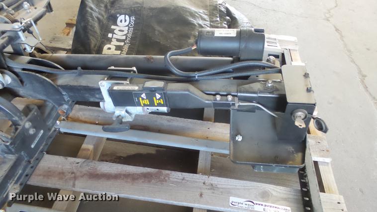 image for item EF9053 Pride wheelchair lift