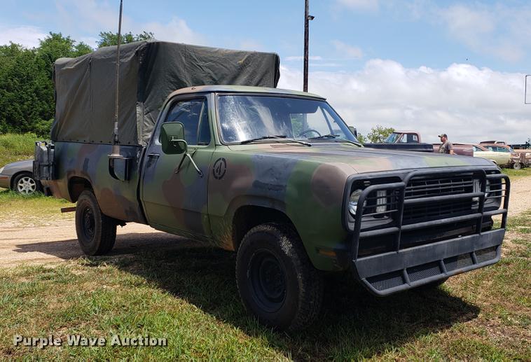 image for item EF9792 1976 Dodge M882 Power Wagon