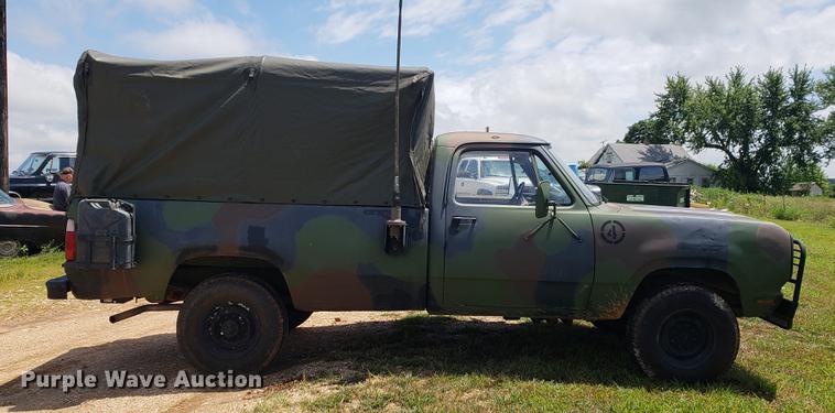 image for item EF9792 1976 Dodge M882 Power Wagon