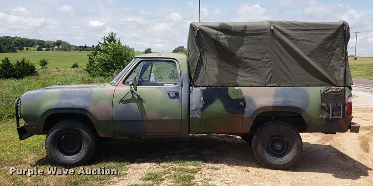 image for item EF9792 1976 Dodge M882 Power Wagon