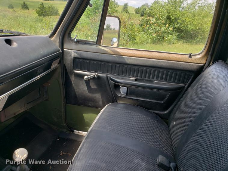 image for item EF9792 1976 Dodge M882 Power Wagon
