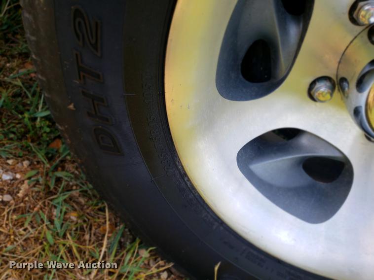 image for item EF9793 1963 Ford F100 pickup truck