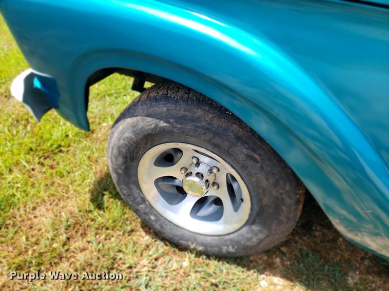 image for item EF9793 1963 Ford F100 pickup truck