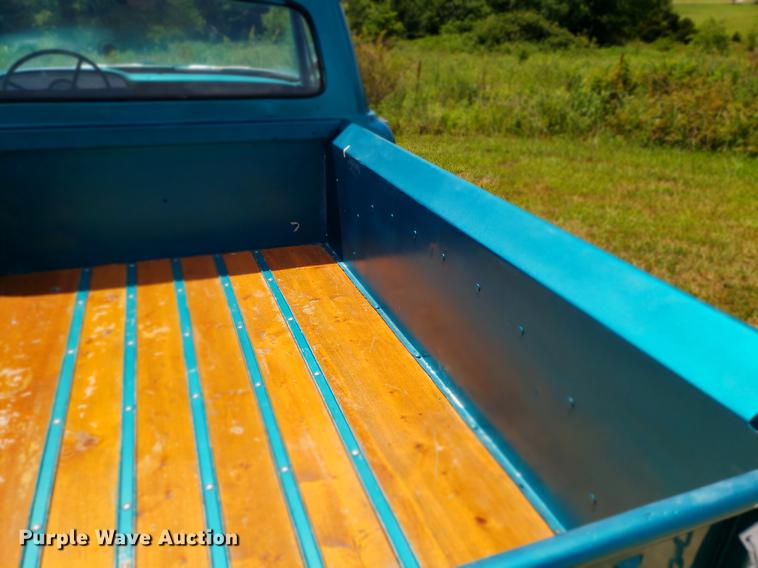 image for item EF9793 1963 Ford F100 pickup truck