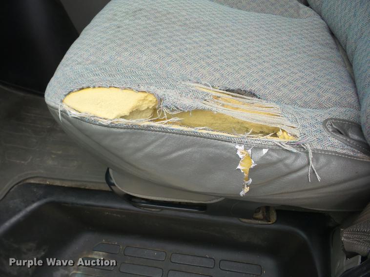 image for item EI9847 2005 Chevrolet Express 3500 van