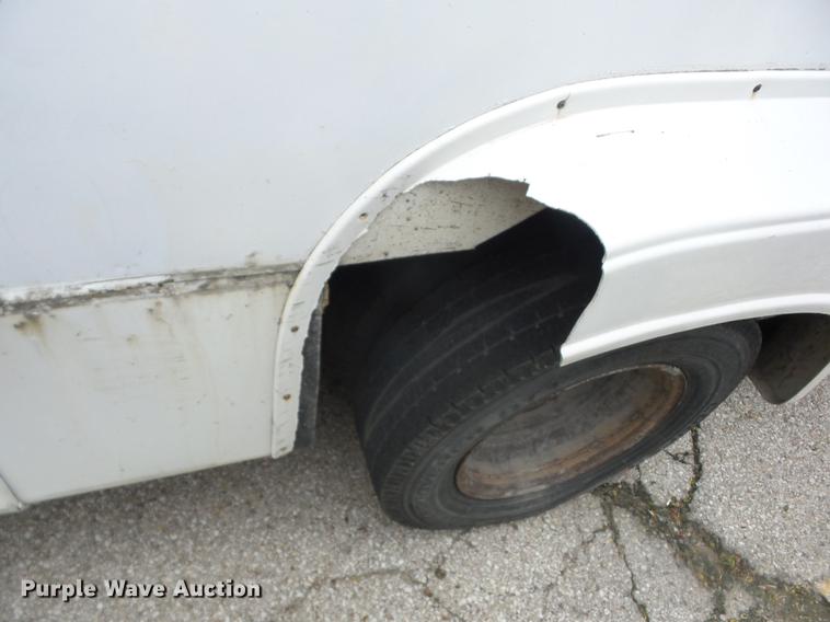 image for item EI9848 2003 Ford E350 Super Duty shuttle bus