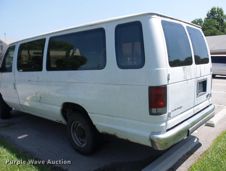 image for item EI9851 1996 Ford Club Wagon XL Super van